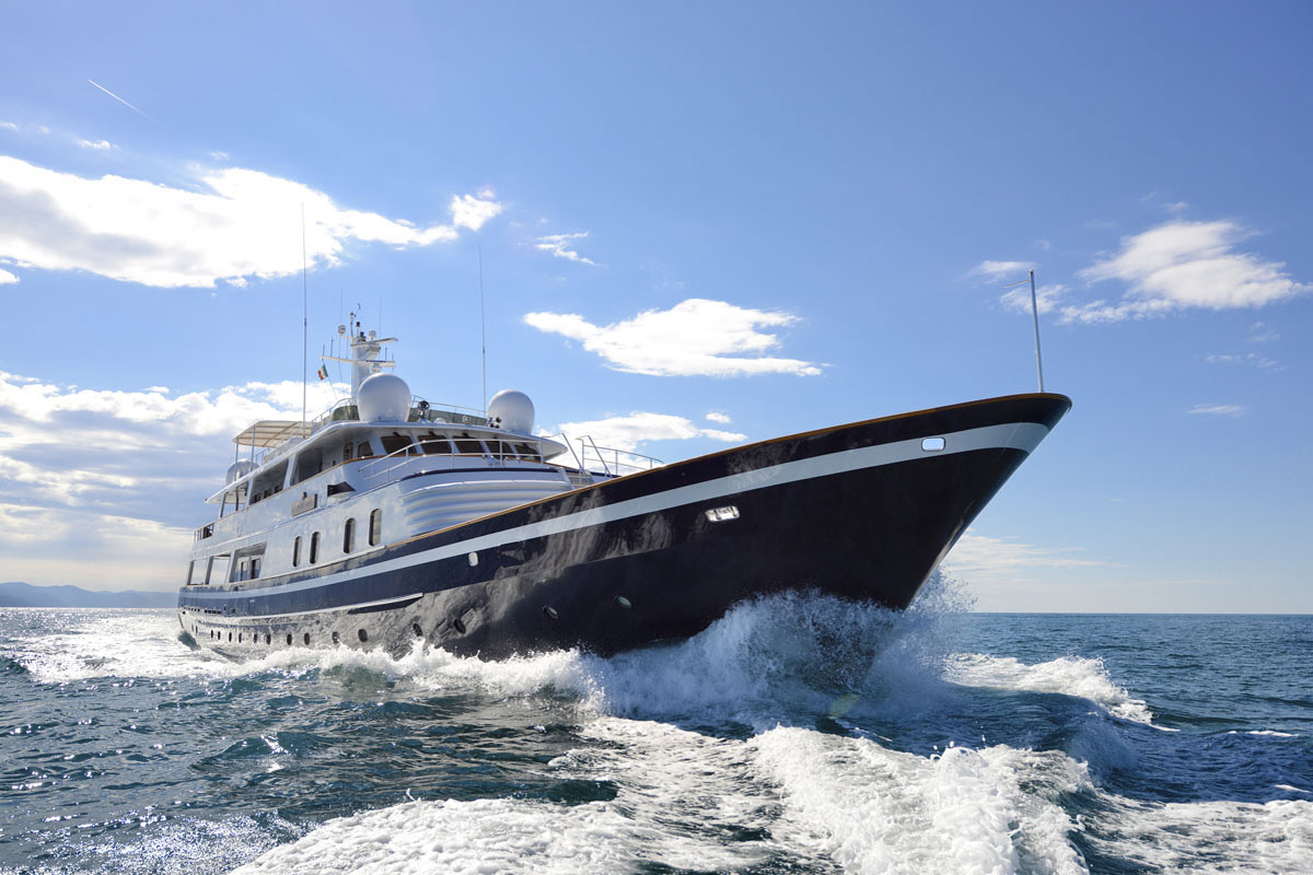 the goose superyacht